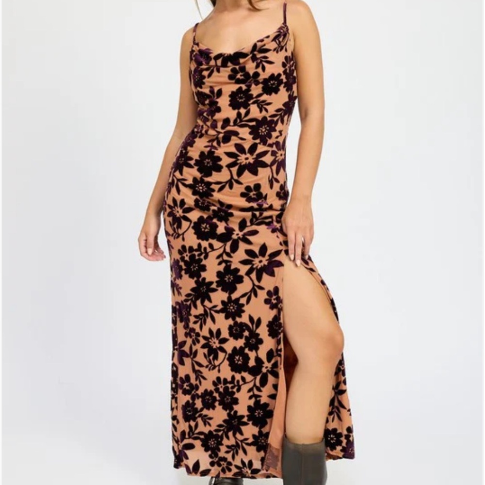 Chic Floral Maxi Dress Velvet Tan